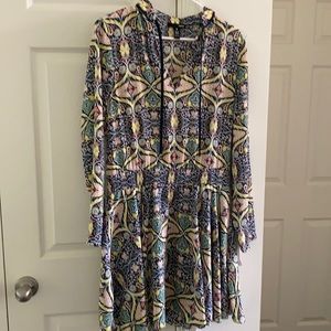 Aqua (Bloomingdales brand) dress size M